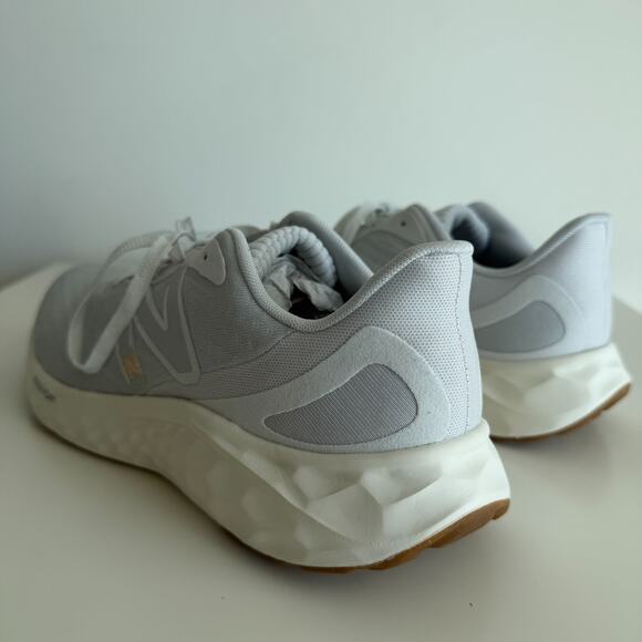 New Balance Fresh Foam Arishi v4 Shoes Womens 10.5 Running Athletic Sneakers - Picture 7 of 10